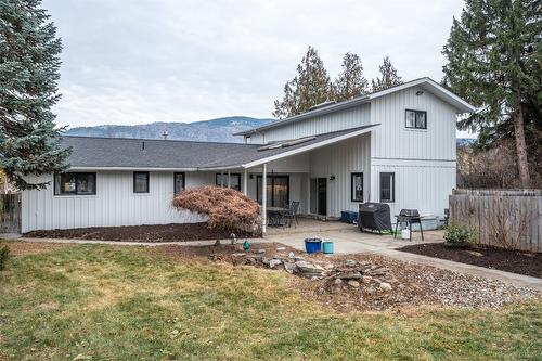 633 Pineview Drive, Kaleden, BC - Outdoor
