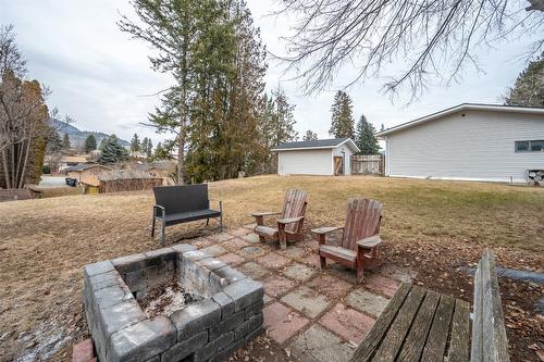 633 Pineview Drive, Kaleden, BC - Outdoor With Deck Patio Veranda