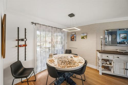 633 Pineview Drive, Kaleden, BC - Indoor Photo Showing Dining Room