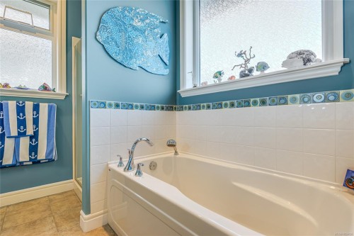 660 Mariner Dr, Campbell River, BC 