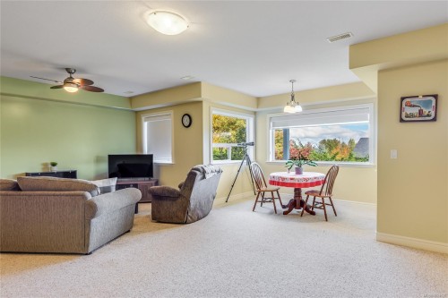 660 Mariner Dr, Campbell River, BC 