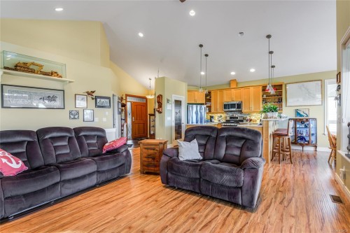 660 Mariner Dr, Campbell River, BC 