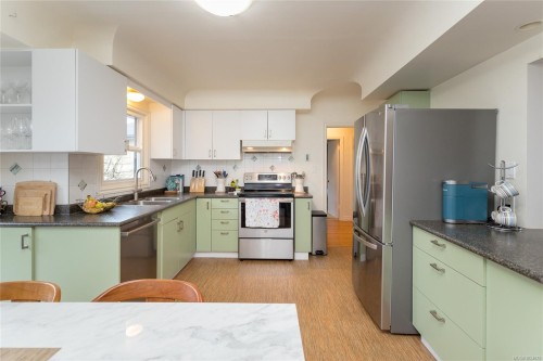 160 Joseph St, Victoria, BC 