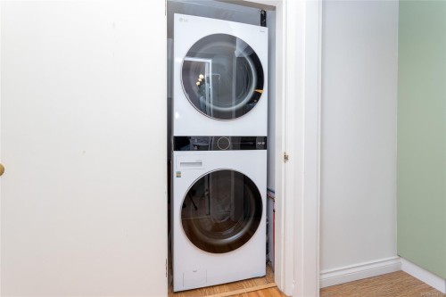 160 Joseph St, Victoria, BC 