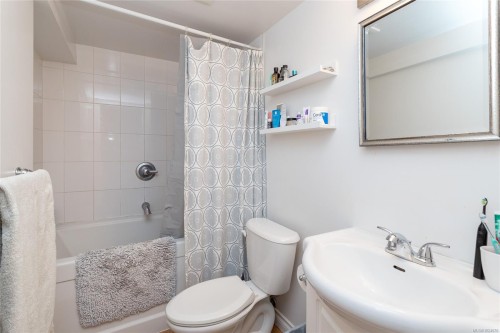 160 Joseph St, Victoria, BC 