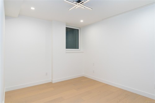 1-1417 May St, Victoria, BC 