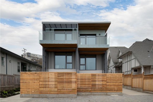 1-1417 May St, Victoria, BC 