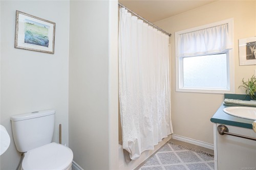 249 Victoria Rd, Nanaimo, BC 