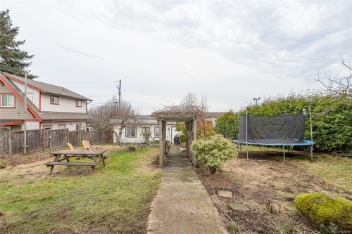 249 Victoria Rd, Nanaimo, BC 