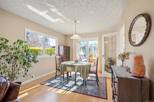 2617 Lancelot Pl, Central Saanich, BC 