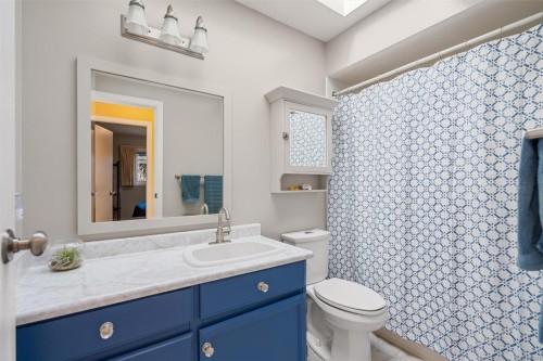 2617 Lancelot Pl, Central Saanich, BC 