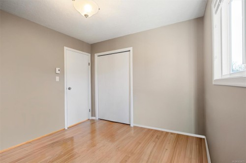 2617 Lancelot Pl, Central Saanich, BC 