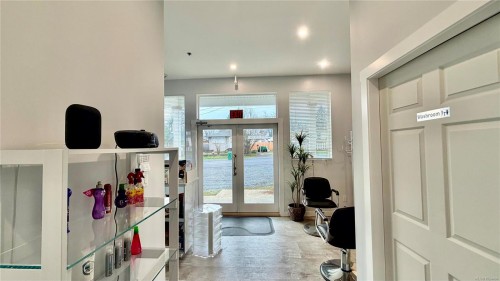 1300 Waddington Rd, Nanaimo, BC 