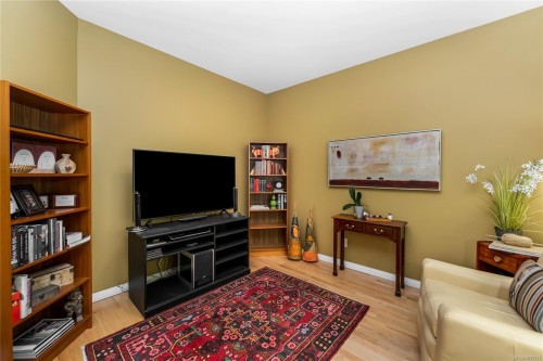 7952 Polo Park Cres, Central Saanich, BC 