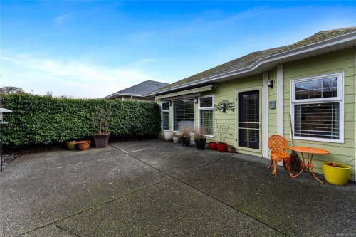 7952 Polo Park Cres, Central Saanich, BC 