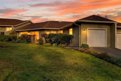 13-295 Lower Ganges Rd, Salt Spring, BC 