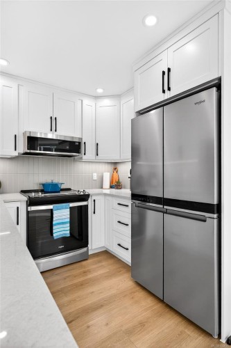 13-295 Lower Ganges Rd, Salt Spring, BC 