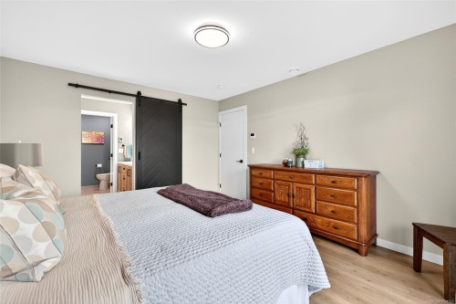 13-295 Lower Ganges Rd, Salt Spring, BC 