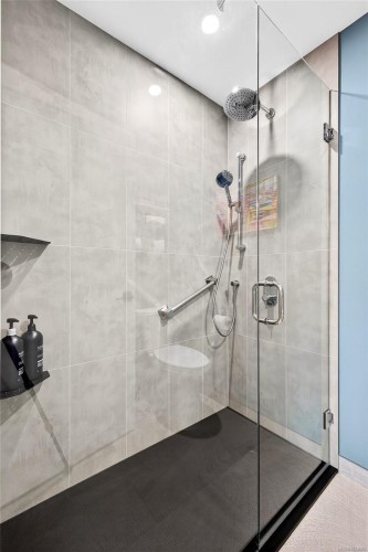 13-295 Lower Ganges Rd, Salt Spring, BC 