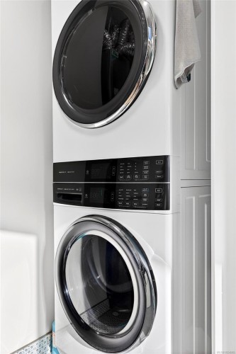 13-295 Lower Ganges Rd, Salt Spring, BC 