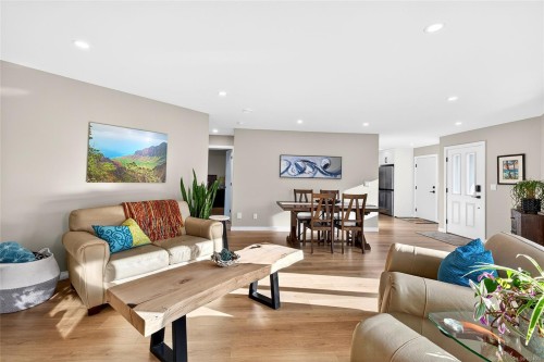 13-295 Lower Ganges Rd, Salt Spring, BC 