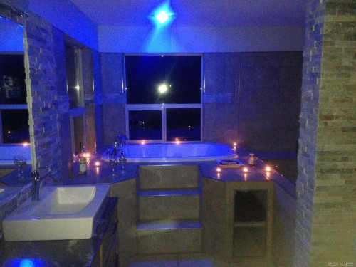 1680 Peligren Pl, Qualicum Beach, BC 