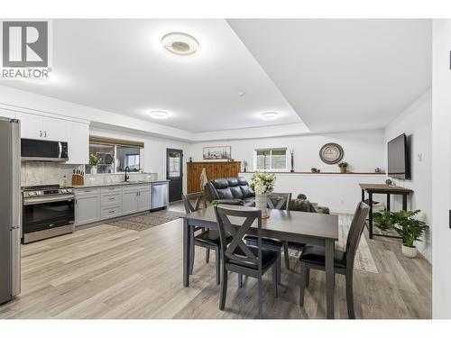 714 Lake Court, West Kelowna, BC - Indoor