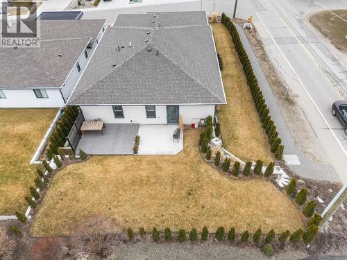 714 Lake Court, West Kelowna, BC - Outdoor