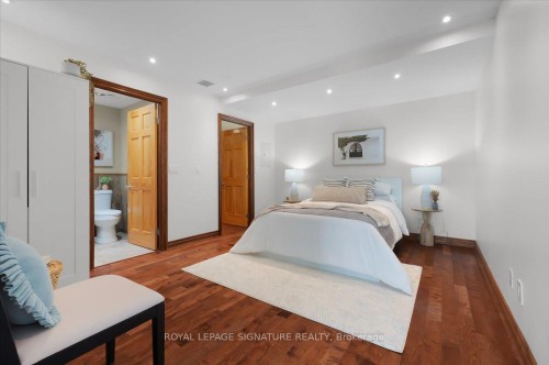 2903-155 Legion Road N, Toronto, ON - Indoor Photo Showing Bedroom