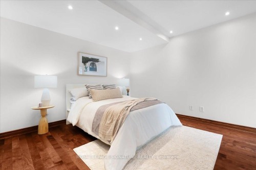 2903-155 Legion Road N, Toronto, ON - Indoor Photo Showing Bedroom