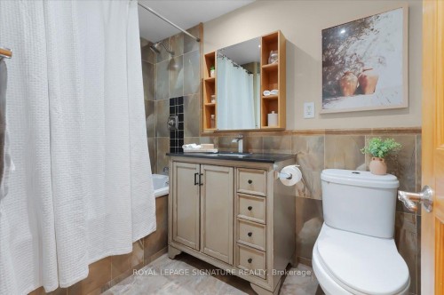 2903-155 Legion Road N, Toronto, ON - Indoor Photo Showing Bathroom
