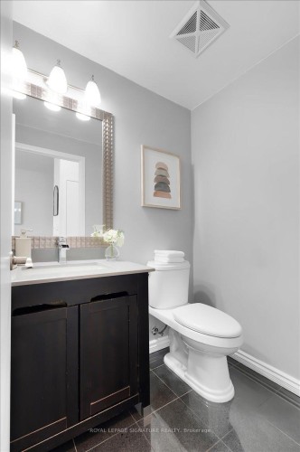 2903-155 Legion Road N, Toronto, ON - Indoor Photo Showing Bathroom