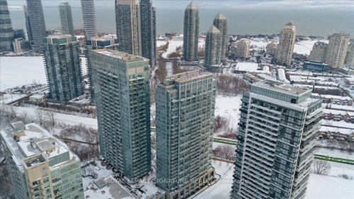 2903-155 Legion Road N, Toronto, ON - Outdoor