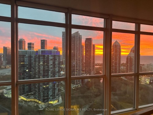 2903-155 Legion Road N, Toronto, ON - Indoor Photo Showing Other Room