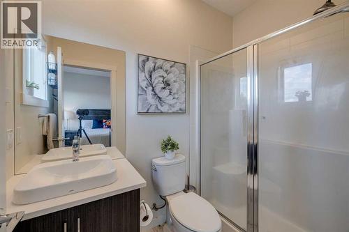 Primary ensuite - 614 Greenbriar Common Nw, Calgary, AB - Indoor Photo Showing Bathroom