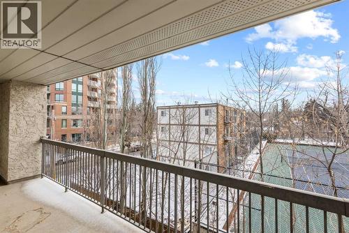 Primary balcony - 301, 305 25 Avenue Sw, Calgary, AB - Outdoor With Balcony With Exterior