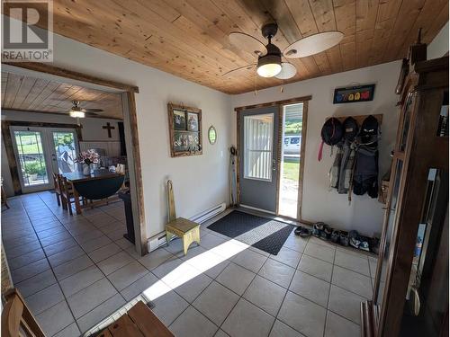 10281 Lee Road, Williams Lake, BC - Indoor Photo Showing Other Room