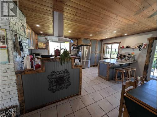 10281 Lee Road, Williams Lake, BC - Indoor