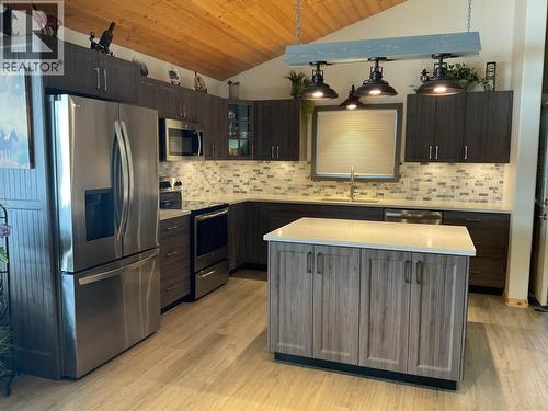 3777 Kispiox Valley Road, Hazelton, BC - Indoor Photo Showing Kitchen With Upgraded Kitchen