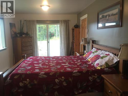 3777 Kispiox Valley Road, Hazelton, BC - Indoor Photo Showing Bedroom