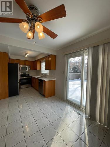 618 Fothergill Boulevard, Burlington, ON - Indoor Photo Showing Kitchen