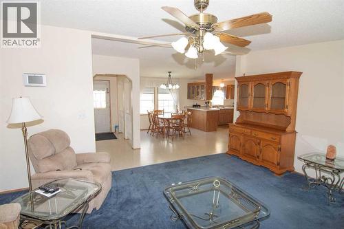 5 Doubletree Way, Strathmore, AB 