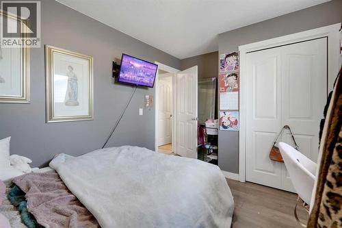 312 Pinegreen Close Ne, Calgary, AB - Indoor Photo Showing Bedroom