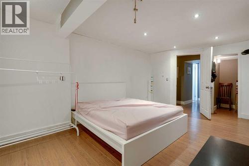 312 Pinegreen Close Ne, Calgary, AB - Indoor Photo Showing Bedroom