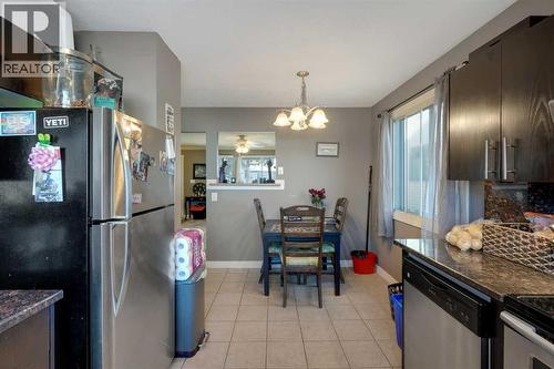 312 Pinegreen Close Ne, Calgary, AB - Indoor