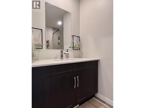 9 4921 Halliwell Avenue, Terrace, BC - Indoor Photo Showing Bathroom