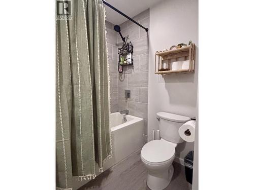 9 4921 Halliwell Avenue, Terrace, BC - Indoor Photo Showing Bathroom