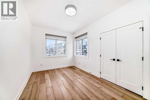 923 36A Street Nw, Calgary, AB - Indoor Photo Showing Other Room