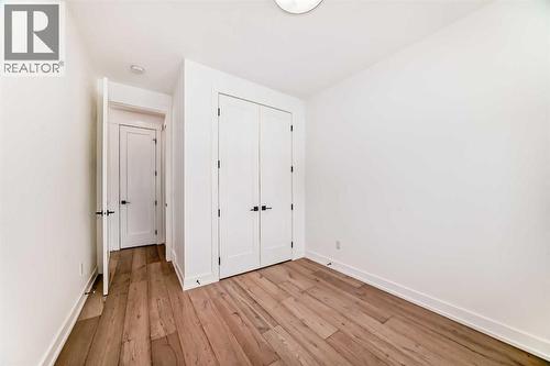 923 36A Street Nw, Calgary, AB - Indoor Photo Showing Other Room