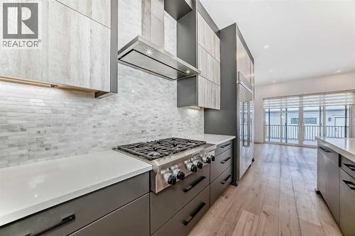 923 36A Street Nw, Calgary, AB - Indoor Photo Showing Kitchen With Upgraded Kitchen